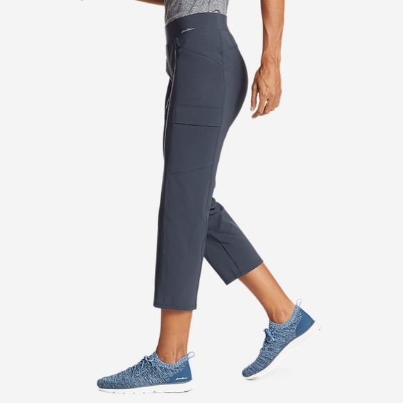 Eddie Bauer women's Incline utility capris, size 4p - Picture 3 of 5
